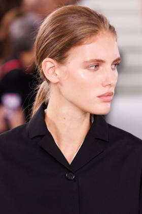 IPA88869560 - Milan, Milan Women™s Fashion Week Spring Summer 2027 - Women™s Fashion, Spring Summer 2027 - Jil Sander fashion show - pictured on the runway: Model.  Copyright: xCinziaxCamelax xx IPA88869560