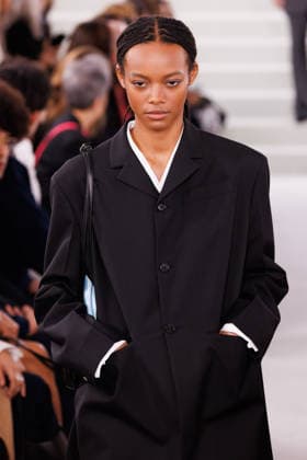 IPA88869581 - Milan, Milan Women™s Fashion Week Spring Summer 2027 - Women™s Fashion, Spring Summer 2027 - Jil Sander fashion show - pictured on the runway: Model.  Copyright: xCinziaxCamelax xx IPA88869581