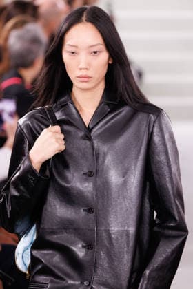 IPA88869600 - Milan, Milan Women™s Fashion Week Spring Summer 2027 - Women™s Fashion, Spring Summer 2027 - Jil Sander fashion show - Pictured on the runway: Model.  Copyright: xCinziaxCamelax xx IPA88869600