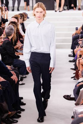 IPA88869395 - Milan, Milan Women™s Fashion Week Spring Summer 2027 - Women™s Fashion, Spring Summer 2027 - Jil Sander fashion show - pictured on the runway: Model.  Copyright: xCinziaxCamelax xx IPA88869395