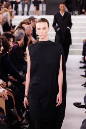 IPA88869578 - Milan, Milan Women™s Fashion Week Spring Summer 2027 - Women™s Fashion, Spring Summer 2027 - Jil Sander fashion show - pictured on the runway: Model.  Copyright: xCinziaxCamelax xx IPA88869578