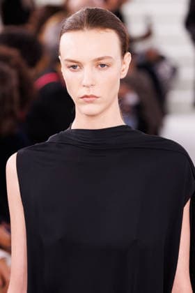 IPA88869579 - Milan, Milan Women™s Fashion Week Spring Summer 2027 - Women™s Fashion, Spring Summer 2027 - Jil Sander fashion show - pictured on the runway: Model.  Copyright: xCinziaxCamelax xx IPA88869579
