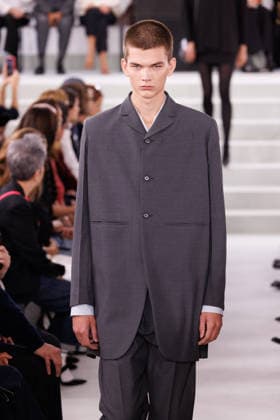 IPA88869584 - Milan, Milan Women™s Fashion Week Spring Summer 2027 - Women™s Fashion, Spring Summer 2027 - Jil Sander fashion show - pictured on the runway: Model.  Copyright: xCinziaxCamelax xx IPA88869584