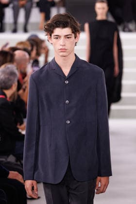 IPA88869574 - Milan, Milan Women™s Fashion Week Spring Summer 2027 - Women™s Fashion, Spring Summer 2027 - Jil Sander fashion show - pictured on the runway: Model.  Copyright: xCinziaxCamelax xx IPA88869574