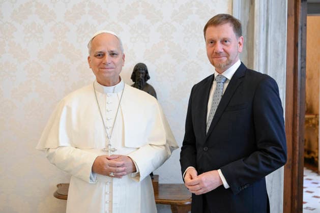IPA88869814 - Italy, Rome, Vatican, September 23, 2026: Pope Leo XIV receives His Excellency Mr. Michael Kretschmer, Minister-President of the State of Saxony, in a private audience at the Vatican. Photograph by VATICAN MEDIA Catholic Press Photo  Copyright: xVATICANxMEDIA xCatholicxPressxPhotox xx IPA88869814