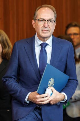 Statement by Federal Minister of the Interior Dobrindt at a press conference on the Action Plan Against Social Benefits Fraud, featuring Federal Minister of the Interior Alexander Dobrindt and State Secretary Leonie Gebers (SPD) on September 23, 2026, in Berlin, Berlin, Berlin, Germany, Federal Ministry of the Interior