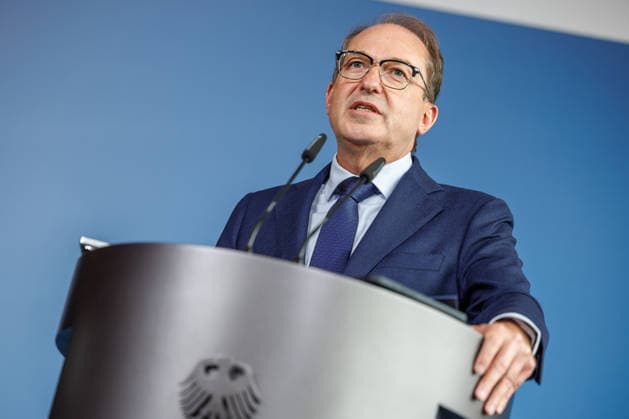 Statement by Federal Minister of the Interior Dobrindt at a press conference on the Action Plan Against Social Benefit Fraud, featuring Federal Minister of the Interior Alexander Dobrindt and State Secretary Leonie Gebers (SPD) on September 23, 2026, in Berlin. Alexander Dobrindt addresses those in attendance. Berlin, Berlin, Germany, Federal Ministry of the Interior