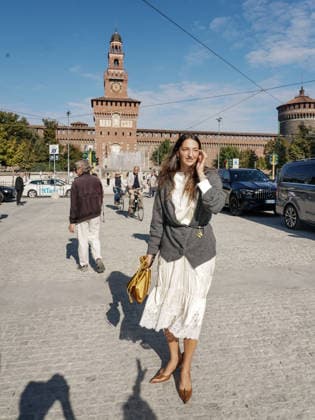 IPA88870940 - Milan, Milan Women s Fashion Week Spring Summer 2027 - Women s Fashion, Spring Summer 2027 - JIL SANDER fashion show - arrivals - pictured: guest  Copyright: xEmanuelexRobertoxDexCarlix xx IPA88870940