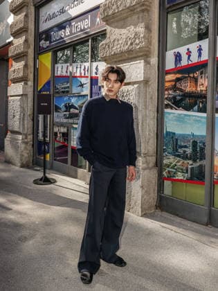 IPA88870903 - Milan, Milan Women s Fashion Week Spring Summer 2027 - Women s Fashion, Spring Summer 2027 - JIL SANDER fashion show - arrivals - pictured: Ayden Sng  Copyright: xEmanuelexRobertoxDexCarlix xx IPA88870903