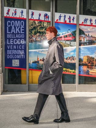 IPA88870858 - Milan, Milan Women s Fashion Week Spring Summer 2027 - Women s Fashion, Spring Summer 2027 - JIL SANDER fashion show - arrivals - pictured: guest  Copyright: xEmanuelexRobertoxDexCarlix xx IPA88870858