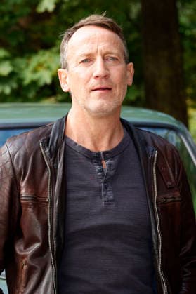 Wotan Wilke Möhring at a photo shoot on the set of the ARD crime drama *Tatort: Schwere See* at Falkensteiner Ufer in Hamburg, September 23, 2026 Foto:xH.xHartmannx xFuturexImagex tatort_hh_6915