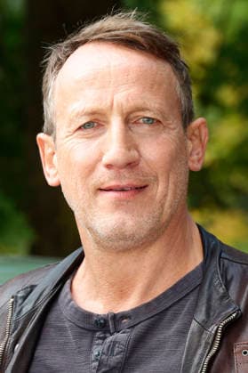 Wotan Wilke Möhring at a photo shoot on the set of the ARD crime drama *Tatort: Schwere See* at Falkensteiner Ufer in Hamburg, September 23, 2026 Foto:xH.xHartmannx xFuturexImagex tatort_hh_6923