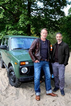 Wotan Wilke Möhring and Denis Moschitto at a photo shoot on the set of the ARD crime drama *Tatort: Schwere See* at Falkensteiner Ufer in Hamburg, September 23, 2026 Foto:xgbrcix xFuturexImagex tatort_hh_6930