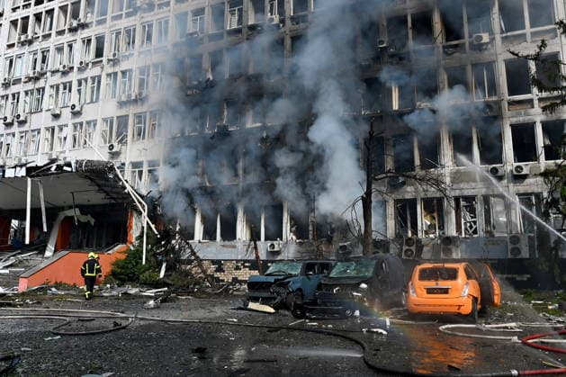 Russian Drone Strike In Kyiv Firefighters work at the site of a business center hit by a Russian drone strike in Kyiv, on September 23, 2026. KYIV Ukraine  Copyright: xOleksandrxGusevx originalFilename: gusev-russiand260923_npW8d.jpg