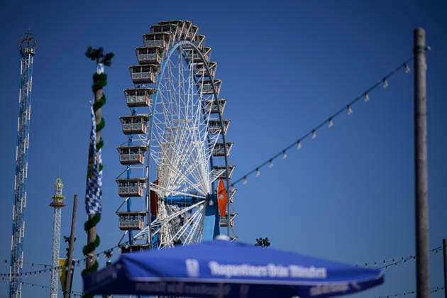Willenborg Ferris Wheel at the Oktoberfest (Wiesn), Munich, September 23, 2026