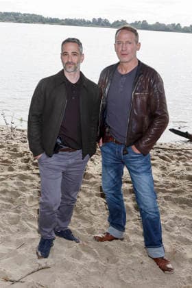 ABB TATORT: Denis Moschitto and Wotan Wilke Moehring, actors on set, photo op during the filming of the new NDR Tatort episode Schwere See at Falkensteiner Ufer in Hamburg on September 23, 2026, Hamburg, Germany