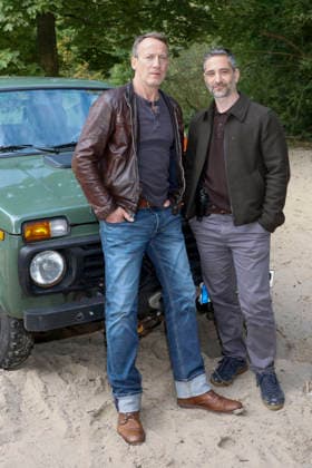 ABB TATORT: Denis Moschitto and Wotan Wilke Moehring, actors on set, photo op during the filming of the new NDR Tatort episode Schwere See at Falkensteiner Ufer in Hamburg on September 23, 2026, Hamburg, Germany