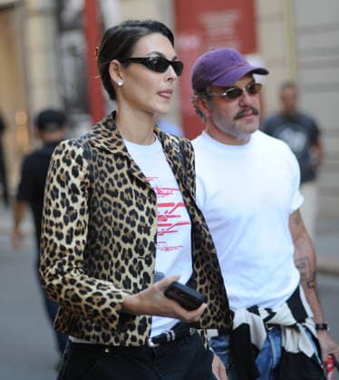RECORD DATE NOT STATED IPA88876800 - Milan—photo by Mimmo Carriero—Supermodel Vittoria Ceretti, Leonardo DiCaprio’s girlfriend, strolls through the streets of downtown with two friends  Copyright: xx xx IPA88876800