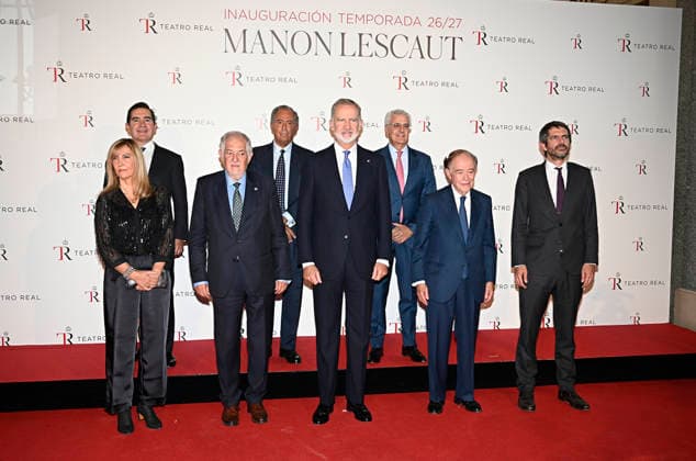 Opening of the 2026–2027 Season at the Teatro Real: King Felipe VI, alongside Gregorio Maranón, president of the Teatro Real, and Ernest Urtasun, Minister of Culture, attend a performance of Giacomo Puccini’s opera *Manon Lescaut* to mark the opening of the Teatro Real’s 2026–2027 opera season on September 23, 2026, in Madrid, Spain, September 23, 2026, Spain  Copyright: xFranciscoxGuerrax 7794714