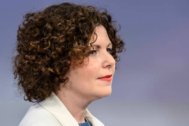 Pictured, from left: Amira Mohamed Ali BSW, party chairwoman, GER, Berlin, studio, guest on Maischberger, political talk show, TV, program, with host Sandra Maischberger, Das Erste, from Studio 20 in Adlershof, September 23, 2026, Copyright: HMBxMedia UwexKoch
