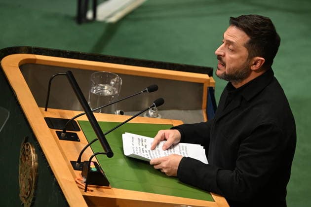 President Zelenskyy of Ukraine Addresses the United Nations General Assembly President Volodymyr Zelenskyy of Ukraine addresses day 2 of the opening of the 81st Session of the United Nations General Assembly at United Nations Headquarters in New York, New York, USA on Wednesday, 23 September, 2026. Credit: Kyle Mazza CNP New York New York United States of America EDITORIAL USE ONLY Copyright: xx KMZ_4505 KylexMazzax-xCNPx cnpphotos341133