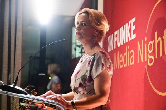 FUNKE Media Night ** FOR EDITORIAL USE ONLY ** EDITORIAL USE ONLY ** p Media Night at Stue, Julia Becker, publisher of the Funke Media Group, photographed on September 23, 2026, in Berlin Berlin Berlin Berlin Copyright MaurizioxGambarini Copyright: MaurizioxGambarini doc87qbzfu99l3highdr37 ,EDITORIAL USE ONLY Copyright: MaurizioxGambarini