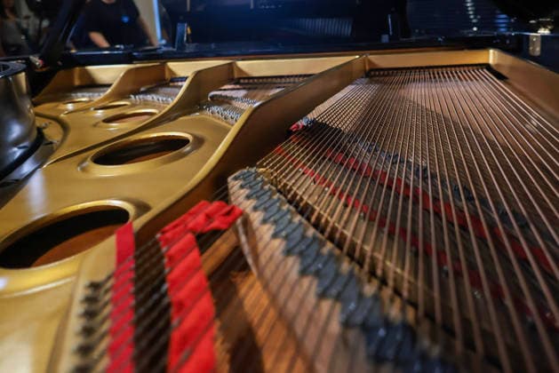 . 23 09 2026. London, United Kingdom. Grand Piano Played By Freddie Mercury up for Auction. Landmark Grand Piano Played Extensively By Freddie Mercury, Recording Mic & Handwritten Lyrics Up For Sale In Â£3 Million Music Auction. The Reinhold Mack Collection, an extraordinary 82-lot archive, offered directly by Mack: the legendary Queen producer and his son, Freddie, Mercury s godson. Spanning their landmark work together at Musicland Studios, the collection features handwritten lyrics, recording equipment and other personal memorabilia that document one of the most important creative partnerships in rock history. At the heart of the collection is the Yamaha C3 Grand Piano from Munich s legendary Musicland Studios, where it was played ex  xMartynxWheatleyx xi-Imagesx IIM-27025-0012