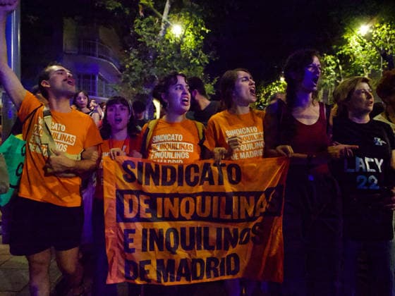 September 23, 2026, Lima, Lima, Peru: MADRID, SPAIN - SEPTEMBER 23: Hundreds of people protested outside the so-called Ayuso s penthouse following the eviction of Maricarmen, an 87-year-old woman, after her removal from her home. Demonstrators condemned the eviction, blocking traffic in the streets of Madrid. Lima Peru  - ZUMAh199 20260923_zip_h199_001 Copyright: xAaronxHerediax