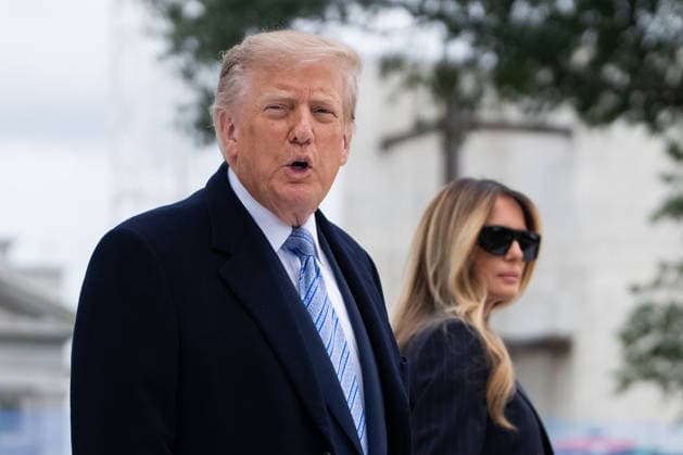 President Donald Trump and First Lady Melania Trump on the South Lawn of the White House before boarding Marine One in Washington, DC on Wednesday, Sept. 23, 2026. Trump is traveling to Joint Base Andrews, Maryland to welcome Chinese President Xi Jinping as he arrives for a visit to the United States.  WASP20260923100 AaronxSchwartz