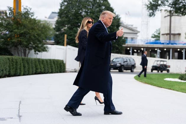President Donald Trump and First Lady Melania Trump on the South Lawn of the White House before boarding Marine One in Washington, DC on Wednesday, Sept. 23, 2026. Trump is traveling to Joint Base Andrews, Maryland to welcome Chinese President Xi Jinping as he arrives for a visit to the United States.  WASP20260923102 AaronxSchwartz