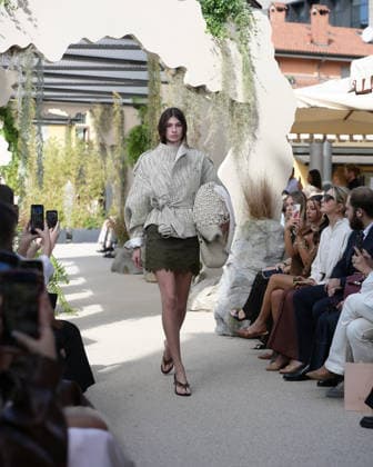September 23, 2026, Milan, Lombardy, Italy: Models present the SARAWONG Spring Summer 2027 collection during Milan Fashion Week in Milan Italy on September 23 2026. The new collection was unveiled at 10 Corso Como during the official Milan Fashion Week Spring Summer 2027 calendar. Milan Italy  - ZUMAp285 20260923_zep_p285_016 Copyright: xGennaroxPiscopox