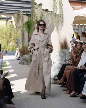September 23, 2026, Milan, Lombardy, Italy: Models present the SARAWONG Spring Summer 2027 collection during Milan Fashion Week in Milan Italy on September 23 2026. The new collection was unveiled at 10 Corso Como during the official Milan Fashion Week Spring Summer 2027 calendar. Milan Italy  - ZUMAp285 20260923_zep_p285_031 Copyright: xGennaroxPiscopox