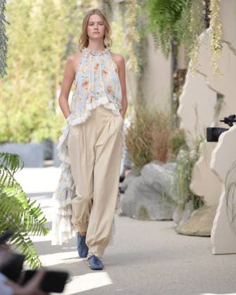 September 23, 2026, Milan, Lombardy, Italy: Models present the SARAWONG Spring Summer 2027 collection during Milan Fashion Week in Milan Italy on September 23 2026. The new collection was unveiled at 10 Corso Como during the official Milan Fashion Week Spring Summer 2027 calendar. Milan Italy  - ZUMAp285 20260923_zep_p285_057 Copyright: xGennaroxPiscopox