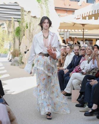 September 23, 2026, Milan, Lombardy, Italy: Models present the SARAWONG Spring Summer 2027 collection during Milan Fashion Week in Milan Italy on September 23 2026. The new collection was unveiled at 10 Corso Como during the official Milan Fashion Week Spring Summer 2027 calendar. Milan Italy  - ZUMAp285 20260923_zep_p285_061 Copyright: xGennaroxPiscopox
