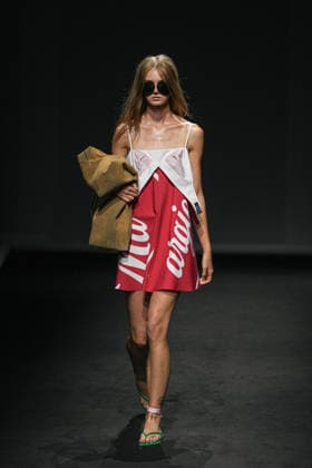 Entertainment Bilder des Tages #2 IPA88884840 - Milan, Milan Women™s Fashion Week Spring Summer 2027 - Women™s Fashion, Spring Summer 2027 - Maison Margiela fashion show - runway Pictured: models  Copyright: xRiccardoxGIordanox xRiccardoxGiordano IPAx IPA88884840