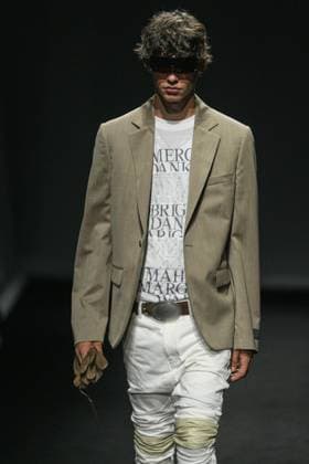 IPA88884910 - Milan, Milan Women™s Fashion Week Spring Summer 2027 - Women™s Fashion, Spring Summer 2027 - Maison Margiela fashion show - runway in the photo: models  Copyright: xRiccardoxGIordanox xRiccardoxGiordano IPAx IPA88884910