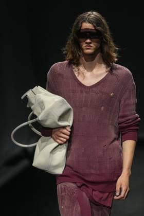IPA88885000 - Milan, Milan Women™s Fashion Week Spring Summer 2027 - Women™s Fashion, Spring Summer 2027 - Maison Margiela fashion show - runway in the photo: models  Copyright: xRiccardoxGIordanox xRiccardoxGiordano IPAx IPA88885000