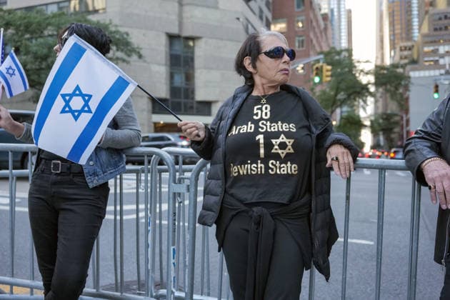 September 23, 2026, New York, New York, USA: Hundreds of demonstrators gathered in Dag Hammarskjold Plaza calling on world leaders attending the UN.General Assembly to act decisively against the rising worldwide tide of antisemitism both locally and globally.using te slogan No More Excuses . Organized by a coalition of major Jewish organizations speakers the rally.included impactful testimonies of a survivor of the October 7 Hamas attack and a survivor of the mass shooting in .Australia. New York USA  - ZUMAh156 20260923_znp_h156_004 Copyright: xMiloxHessx