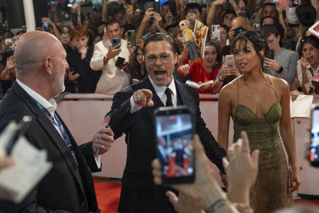 Brad Pitt presents his film Heart of the Beast at the 74th San Sebastian International Film Festival SAN SEBASTIAN, SPAIN - SEPTEMBER 23: American actor and producer Brad Pitt poses for photos with fans on the red carpet during the premiere of Heart of the Beast at the 74th San Sebastian International Film Festival in San Sebastian, Spain, on September 23, 2026. Javi Julio Anadolu San sebastian Spain. Editorial use only. Please get in touch for any other usage.  Copyright: x2026xAnadoluxJavixJuliox