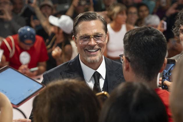 Brad Pitt presents his film Heart of the Beast at the 74th San Sebastian International Film Festival SAN SEBASTIAN, SPAIN - SEPTEMBER 23: American actor and producer Brad Pitt poses for photos with fans on the red carpet during the premiere of Heart of the Beast at the 74th San Sebastian International Film Festival in San Sebastian, Spain, on September 23, 2026. Javi Julio Anadolu San sebastian Spain. Editorial use only. Please get in touch for any other usage.  Copyright: x2026xAnadoluxJavixJuliox