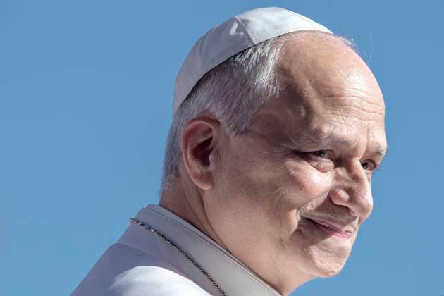 September 23, 2026, Vatican City, Vatican: Pope Leo XIV arrives for his weekly general audience in St. Peter s square at the Vatican.Pope Leo XIV during Weekly General Audience in Sanin Peter Square at Vatican Vatican City Vatican - ZUMAs197 20260923_aaa_s197_222 Copyright: xMariaxGraziaxPicciarellax