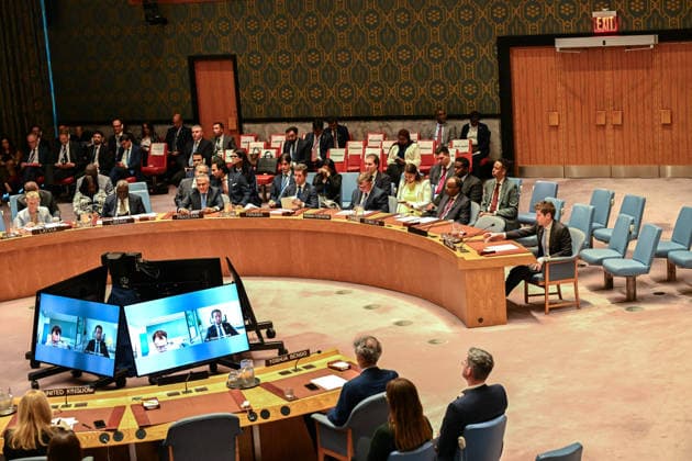 September 23, 2026, New York, New York, USA: Anthropic CEO Dario Amodei, left on screen and Huggingface CEO Clement Delangue, right on screen, virtually attend and OpenAI CEO Sam Altman, right, attends in person the United Nations Security Council meeting on AI at United Nations Headquarters in New York, New York, USA on Wednesday, 23 September, 2026 New York USA - ZUMAs152 20260923_faa_s152_450 Copyright: xKylexMazzax
