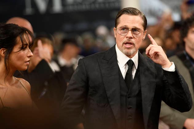 Brad Pitt with his girlfriend Ines de Ramon at the premiere of the film *Heart of the Beast* at the 74th San Sebastián International Film Festival (Festival Internacional de Cine de San Sebastián) at the Kurassl in San Sebastián, September 23, 2026 Foto:xC.xNiehausx xFuturexImagex beast_6919