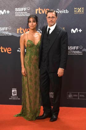 Brad Pitt with his girlfriend Ines de Ramon at the premiere of the film *Heart of the Beast* at the 74th San Sebastián International Film Festival (Festival Internacional de Cine de San Sebastián) at the Kurassl in San Sebastián, September 23, 2026 Foto:xC.xNiehausx xFuturexImagex beast_6930