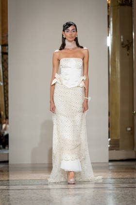 KEQIAO fashion show during the Milan Fashion Week - Womenswear Spring Summer 2027 in Milan, Italy, on 23 September 2026. A model walks the runway at KEQIAO fashion show during the Milan Fashion Week - Womenswear Spring Summer 2027 in Milan, Italy, on 23 September 2026., Credit:Stefano Costantino TTL Stefano Costantino Avalon Italy, Milan  Copyright: xStefanoxCostantinoxTTLx xStefanoxCostantinox xAvalonx 1137645797