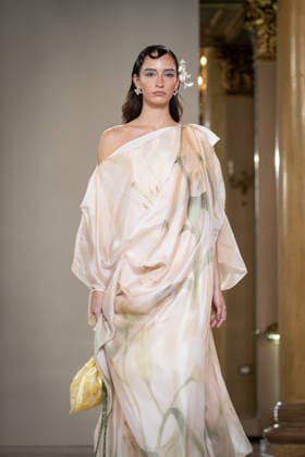 KEQIAO fashion show during the Milan Fashion Week - Womenswear Spring Summer 2027 in Milan, Italy, on 23 September 2026. A model walks the runway at KEQIAO fashion show during the Milan Fashion Week - Womenswear Spring Summer 2027 in Milan, Italy, on 23 September 2026., Credit:Stefano Costantino TTL Stefano Costantino Avalon Italy, Milan  Copyright: xStefanoxCostantinoxTTLx xStefanoxCostantinox xAvalonx 1137645952