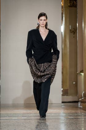 KEQIAO fashion show during the Milan Fashion Week - Womenswear Spring Summer 2027 in Milan, Italy, on 23 September 2026. A model walks the runway at KEQIAO fashion show during the Milan Fashion Week - Womenswear Spring Summer 2027 in Milan, Italy, on 23 September 2026., Credit:Stefano Costantino TTL Stefano Costantino Avalon Italy, Milan  Copyright: xStefanoxCostantinoxTTLx xStefanoxCostantinox xAvalonx 1137646148
