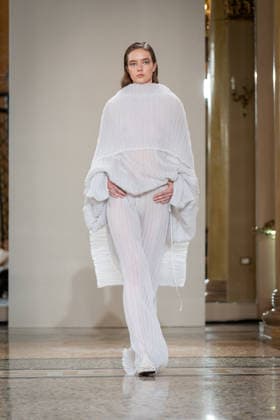 KEQIAO fashion show during the Milan Fashion Week - Womenswear Spring Summer 2027 in Milan, Italy, on 23 September 2026. A model walks the runway at KEQIAO fashion show during the Milan Fashion Week - Womenswear Spring Summer 2027 in Milan, Italy, on 23 September 2026., Credit:Stefano Costantino TTL Stefano Costantino Avalon Italy, Milan  Copyright: xStefanoxCostantinoxTTLx xStefanoxCostantinox xAvalonx 1137646293