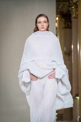 KEQIAO fashion show during the Milan Fashion Week - Womenswear Spring Summer 2027 in Milan, Italy, on 23 September 2026. A model walks the runway at KEQIAO fashion show during the Milan Fashion Week - Womenswear Spring Summer 2027 in Milan, Italy, on 23 September 2026., Credit:Stefano Costantino TTL Stefano Costantino Avalon Italy, Milan  Copyright: xStefanoxCostantinoxTTLx xStefanoxCostantinox xAvalonx 1137646305