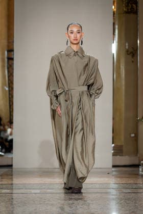 KEQIAO fashion show during the Milan Fashion Week - Womenswear Spring Summer 2027 in Milan, Italy, on 23 September 2026. A model walks the runway at KEQIAO fashion show during the Milan Fashion Week - Womenswear Spring Summer 2027 in Milan, Italy, on 23 September 2026., Credit:Stefano Costantino TTL Stefano Costantino Avalon Italy, Milan  Copyright: xStefanoxCostantinoxTTLx xStefanoxCostantinox xAvalonx 1137646418